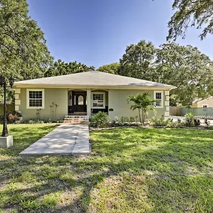 Oasis With Pool About 7 Mi To Busch Gardens! Holiday home